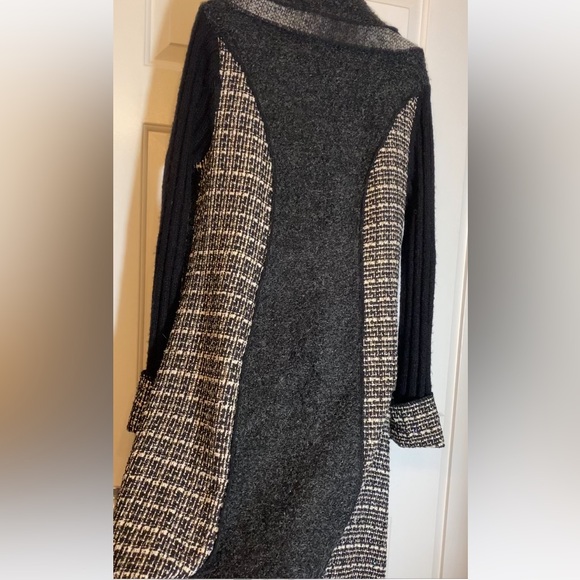 Sweater Coat A-Line style Size Medium - Picture 6 of 9